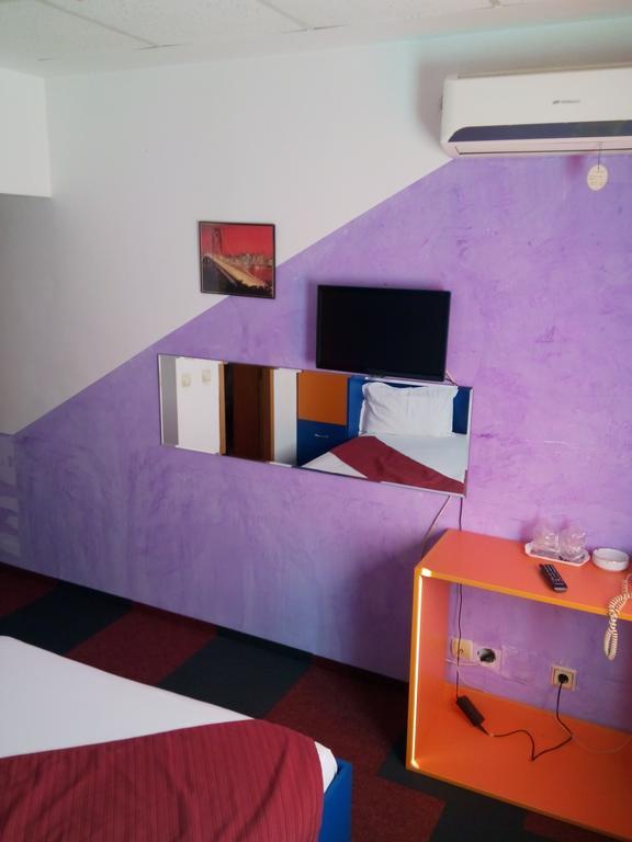 Hostel Oana *