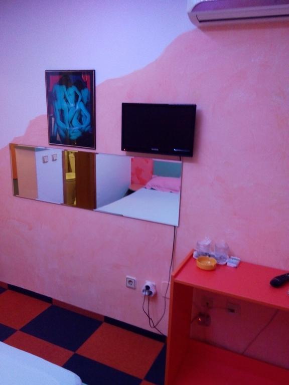 Oana Hostel